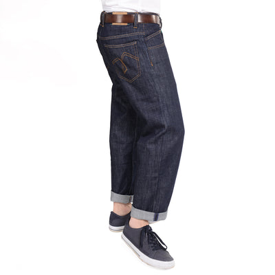 Nachhaltige Herren-Jeans von fairjeans: Bequeme, weit geschnittene Bio-Loose-Fit-Jeans für jeden Tag